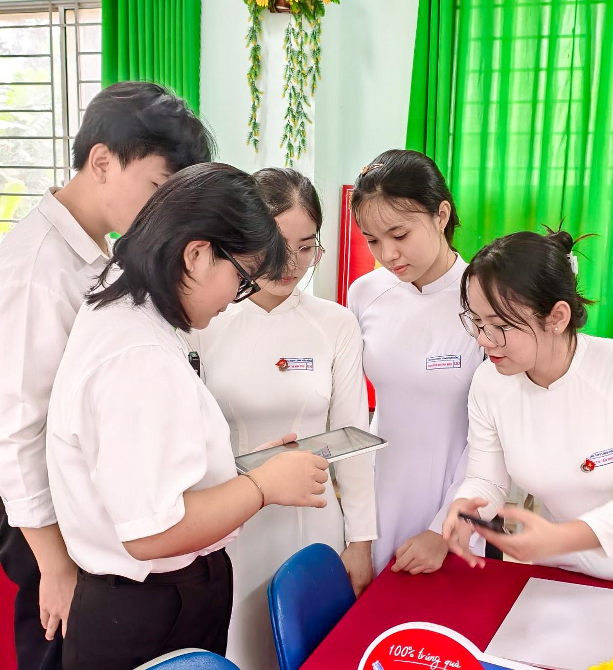 Khi chatbot AI trở th&agrave;nh &ldquo;trợ l&yacute; tuyển sinh&rdquo; của c&aacute;c trường đại học- Ảnh 2.