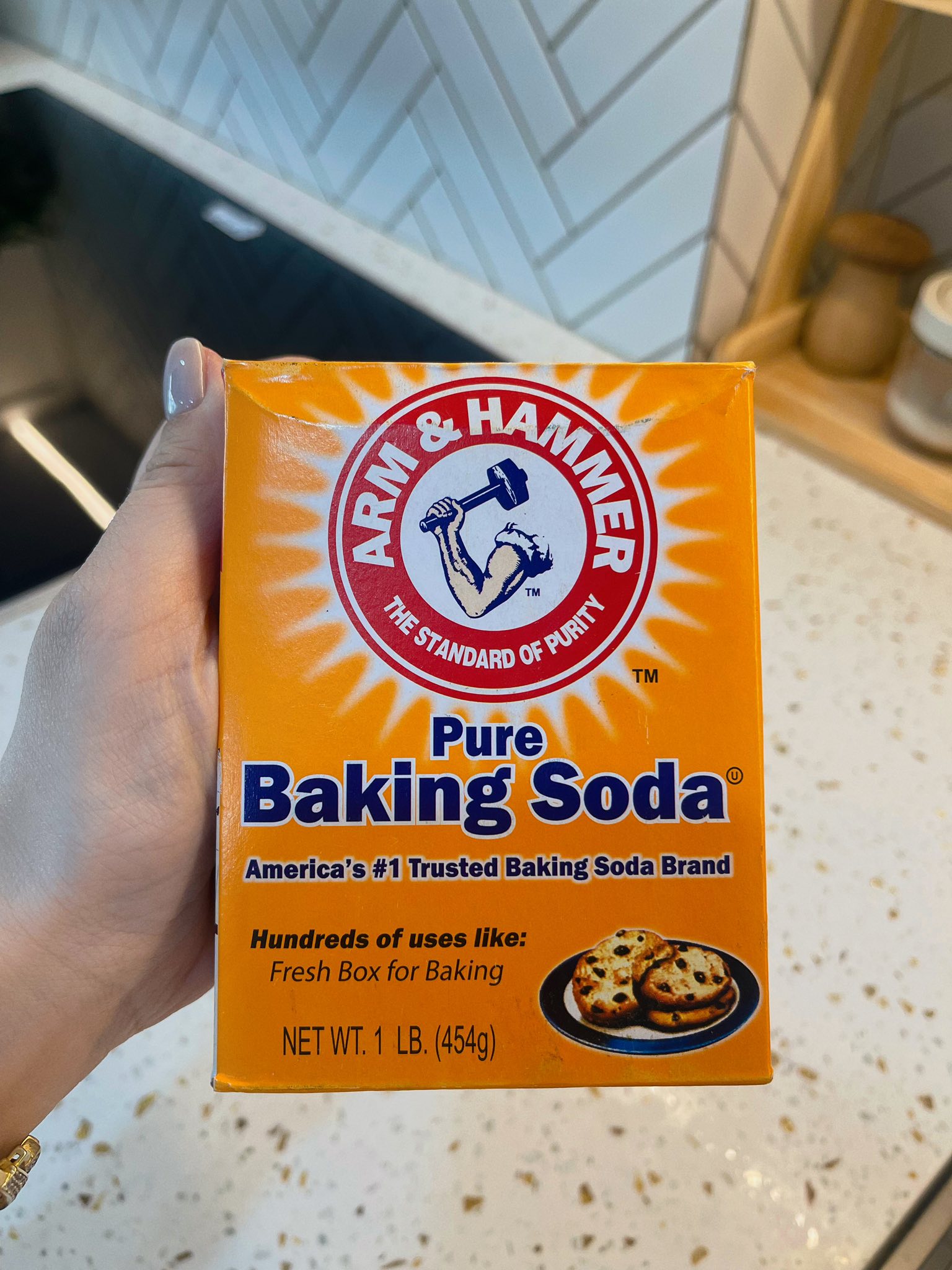 Dọn nh&agrave; gi&aacute;p Tết, nhiều người đang tự &ldquo;đốt tay&rdquo; v&igrave; h&oacute;a chất th&ocirc;ng cống: Đ&acirc;y l&agrave; 2 c&aacute;ch an to&agrave;n hơn hẳn- Ảnh 9.