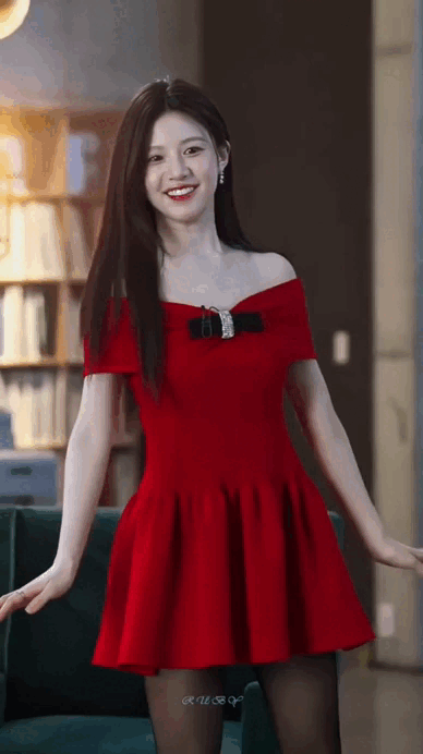 Si&ecirc;u sao khiến cả ch&acirc;u &Aacute; b&ugrave;ng nổ: Khu&ocirc;n mặt s&aacute;ng bừng, mặc đẹp đến nỗi mỗi khung h&igrave;nh đều l&agrave; 1 bức họa- Ảnh 8.