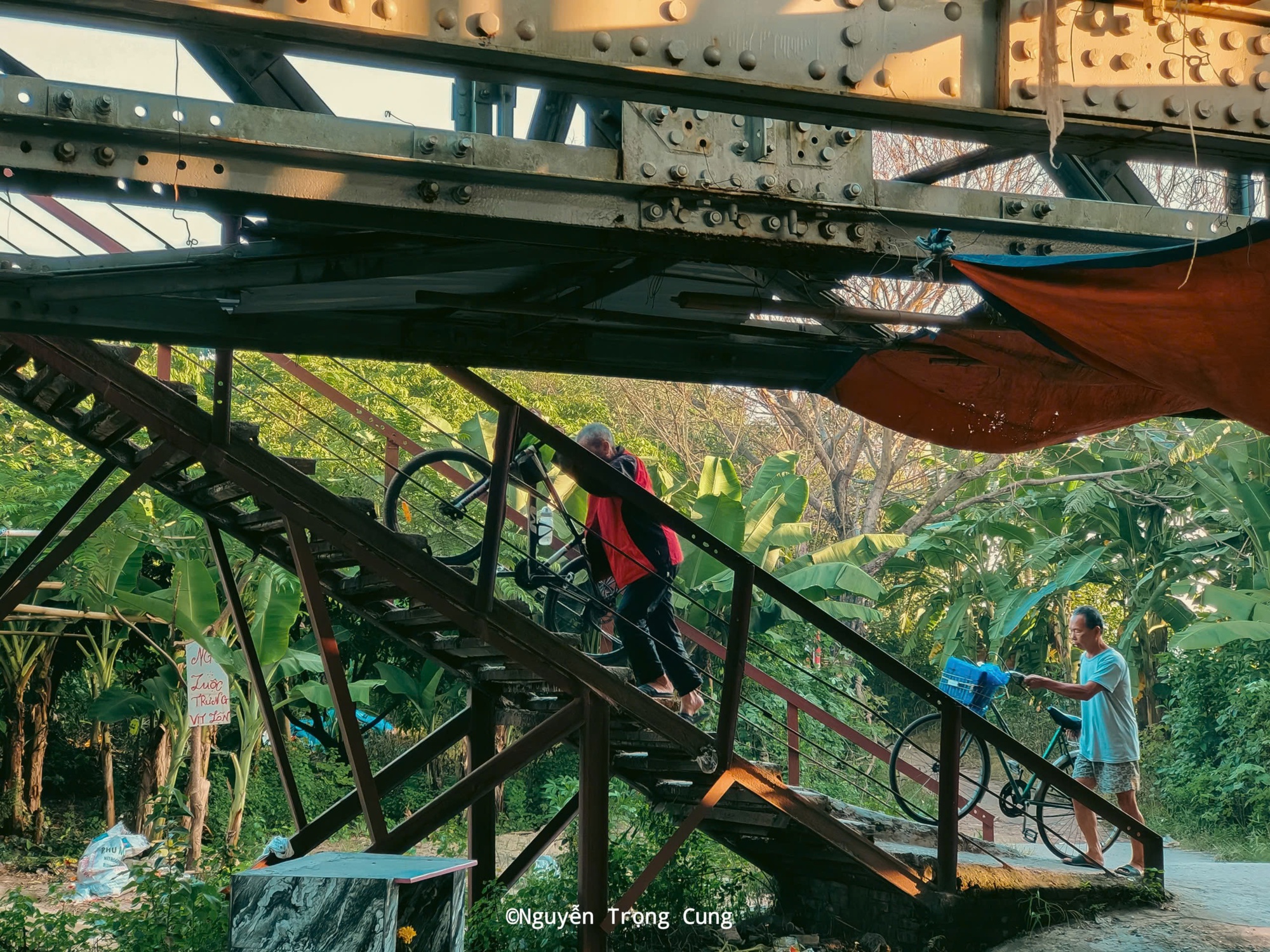 Giữa H&agrave; Nội vội v&atilde;, c&oacute; một nơi y&ecirc;n b&igrave;nh đến lạ m&agrave; giới trẻ đang rủ nhau t&igrave;m về- Ảnh 2.