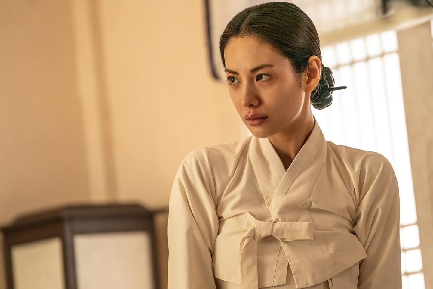 Nụ cười đểu của Son Ye Jin- Ảnh 4.