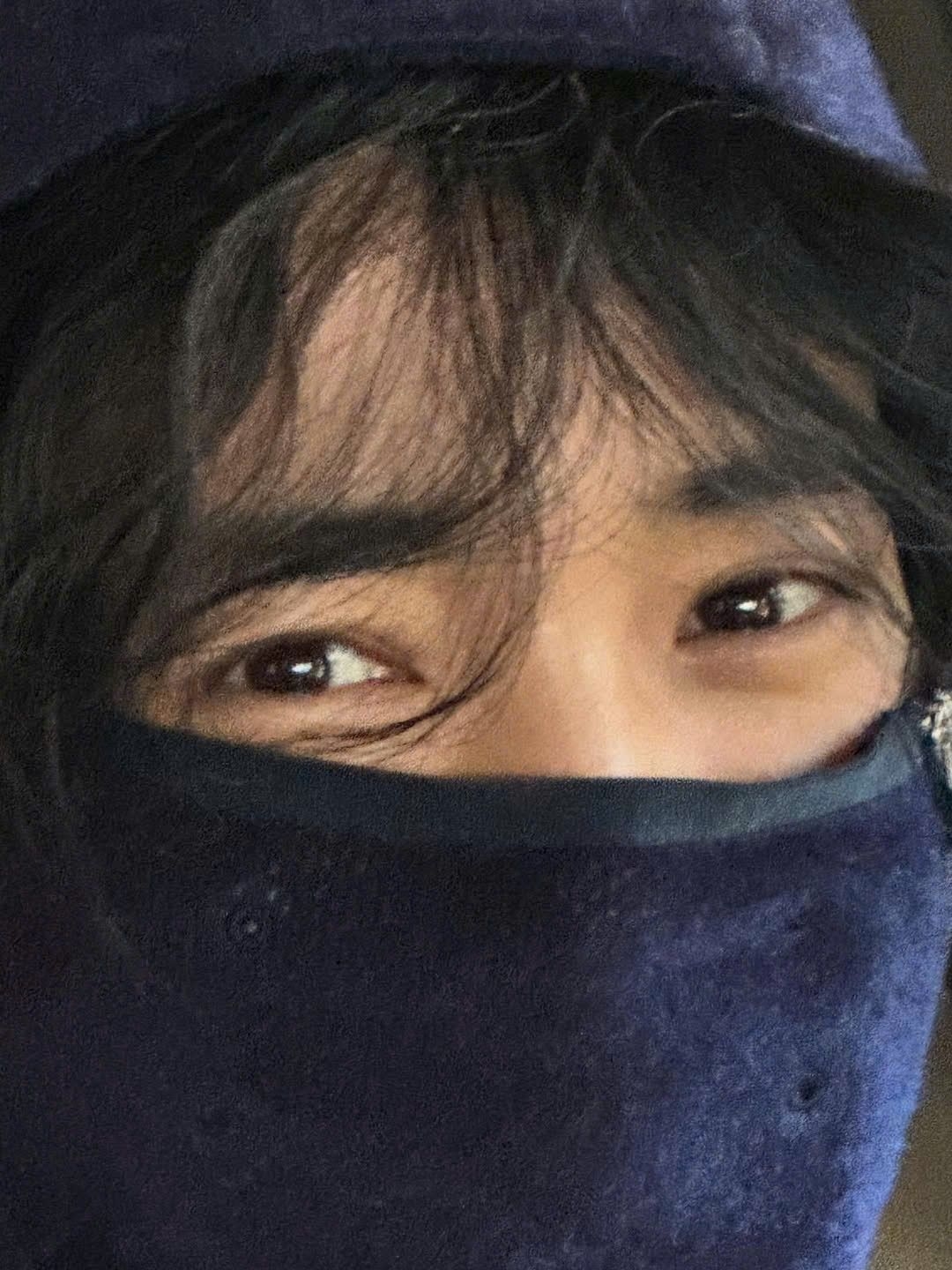 Cả MXH truy l&ugrave;ng danh t&iacute;nh ng&ocirc;i sao bịt k&iacute;n mặt: Ai cũng đo&aacute;n Ji Chang Wook, Cha Eun Woo nhưng đ&aacute;p &aacute;n l&agrave; 1 mỹ nh&acirc;n- Ảnh 1.