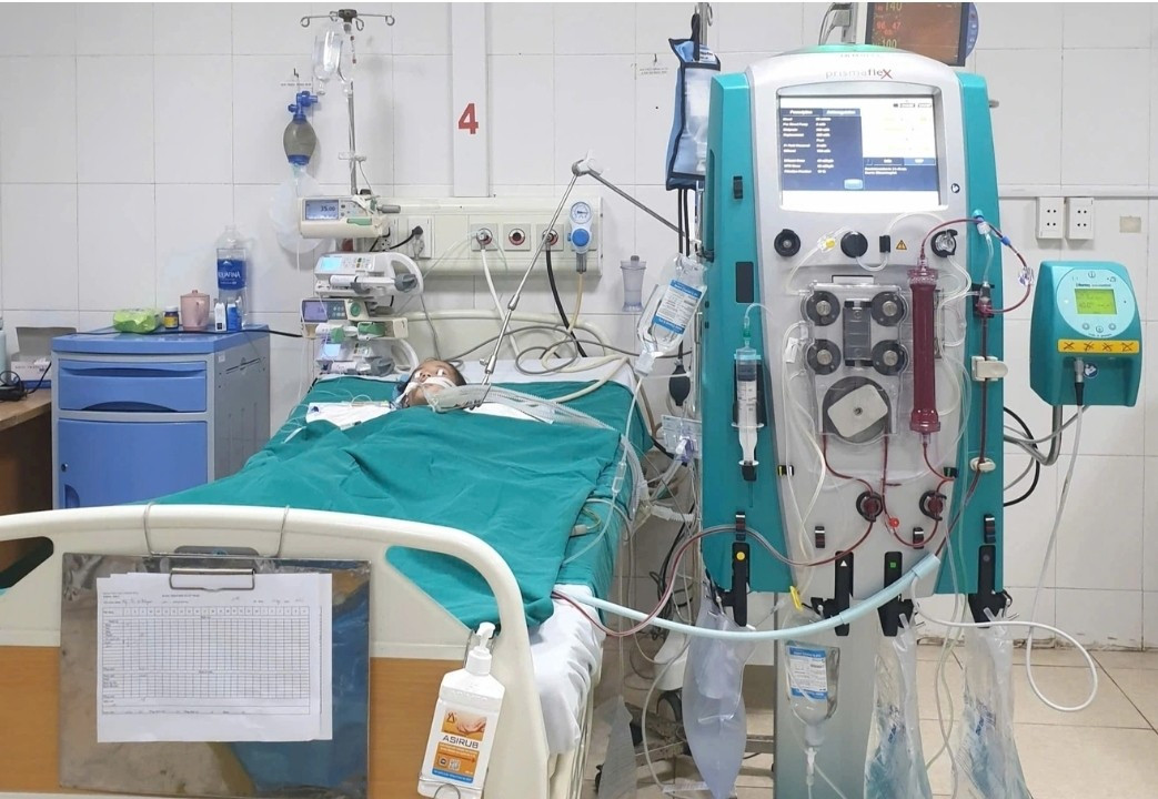 L&agrave;m r&otilde; việc 3 trẻ nhỏ ở Thanh H&oacute;a nhập viện nghi do uống tr&agrave; sữa pha thuốc diệt chuột- Ảnh 1.