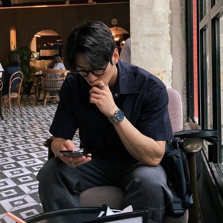 EQ thấp thường c&oacute; 3 thứ trong điện thoại- Ảnh 3.