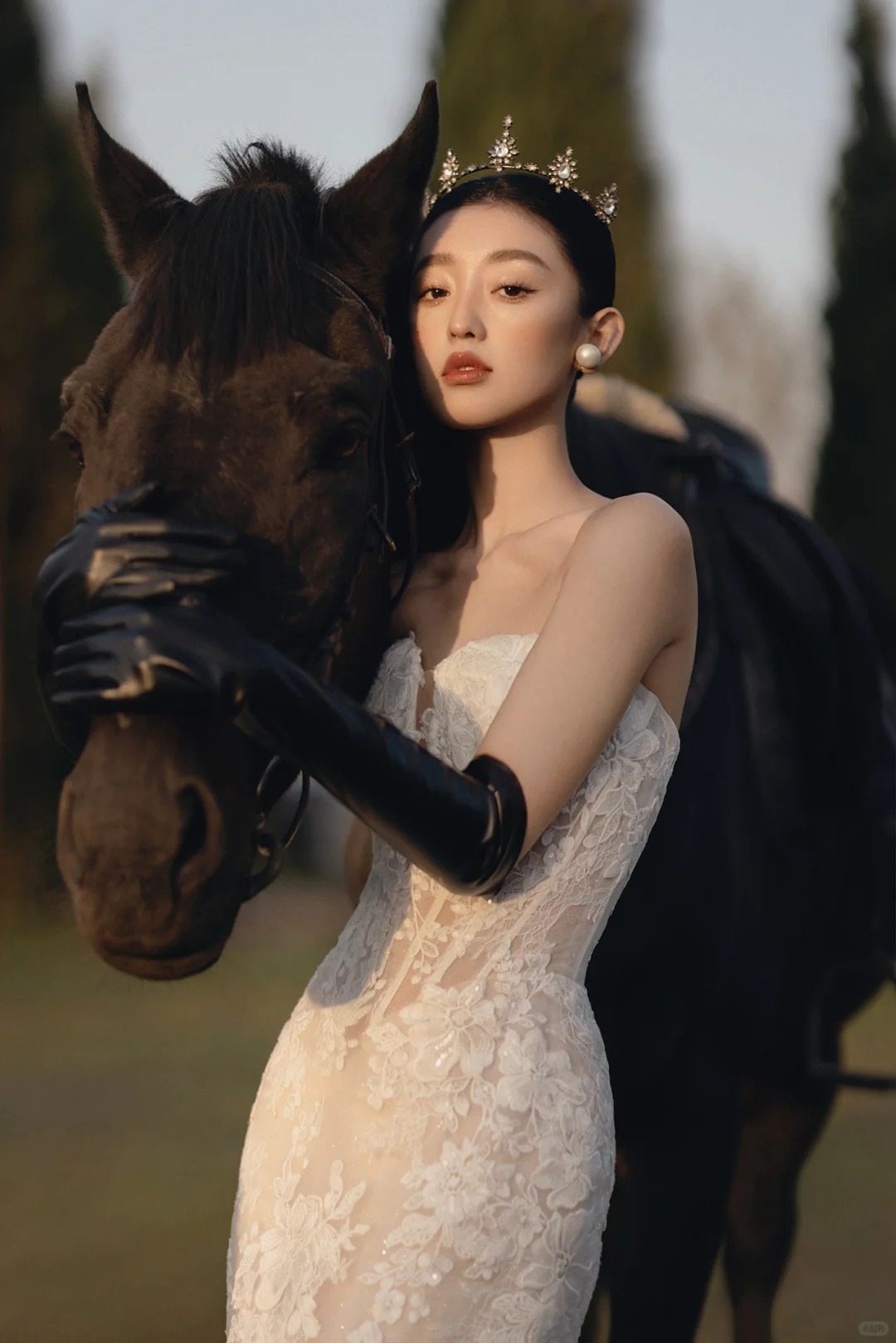 Phương Nhi v&agrave; Minh Ho&agrave;ng khởi động trend chụp ảnh cưới với ngựa: Th&ocirc;ng điệp ẩn giấu- Ảnh 3.