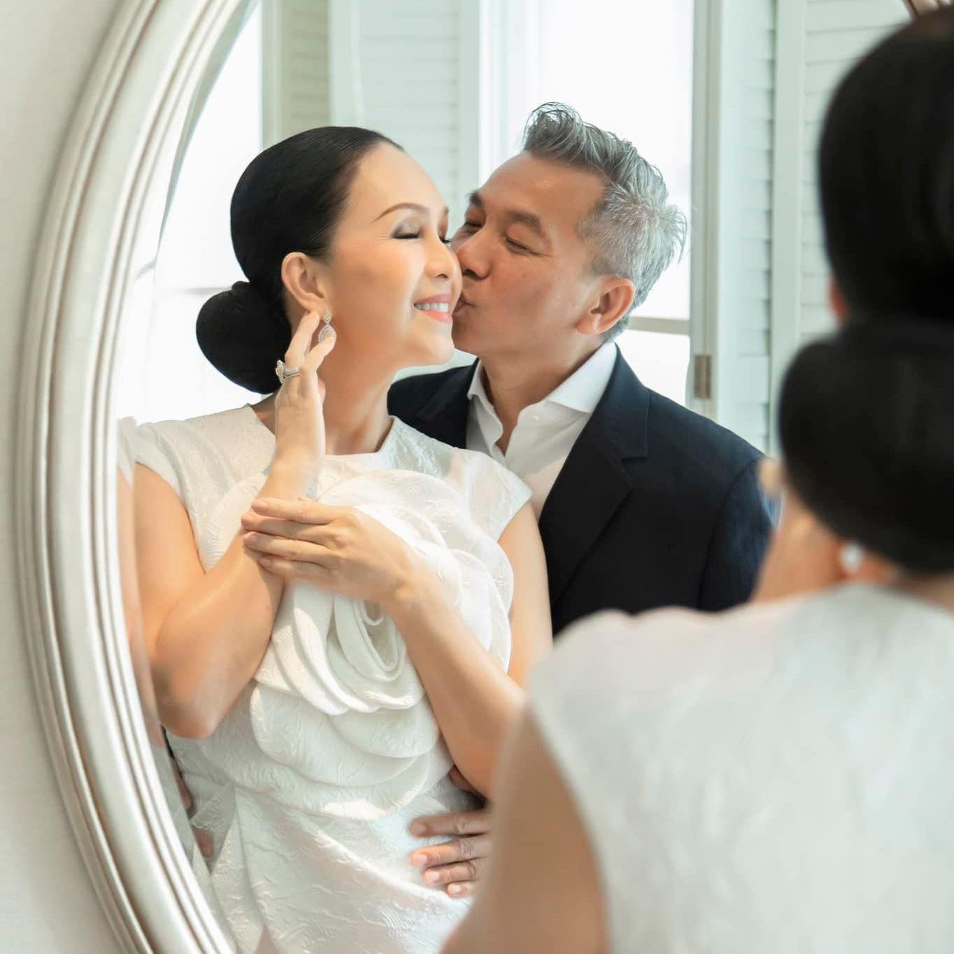 Mỹ nh&acirc;n được đại gia y&ecirc;u say đắm suốt 32 năm, tặng biệt thự ho&agrave;nh tr&aacute;ng, nhẫn kim cương- Ảnh 3.