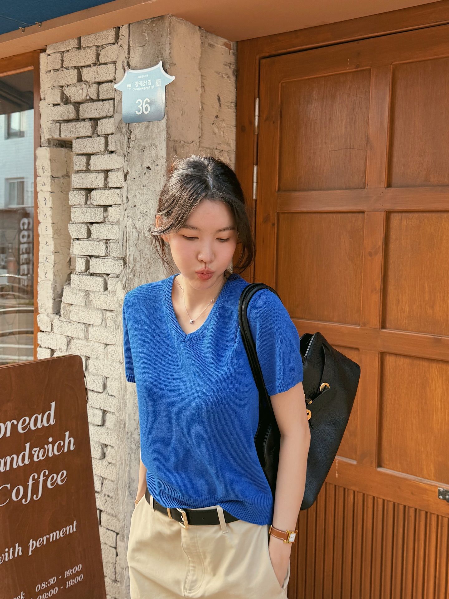 Mặc 5 kiểu trang phục n&agrave;y, chị em cứ b&uacute;i t&oacute;c l&agrave; đẹp nhất- Ảnh 10.