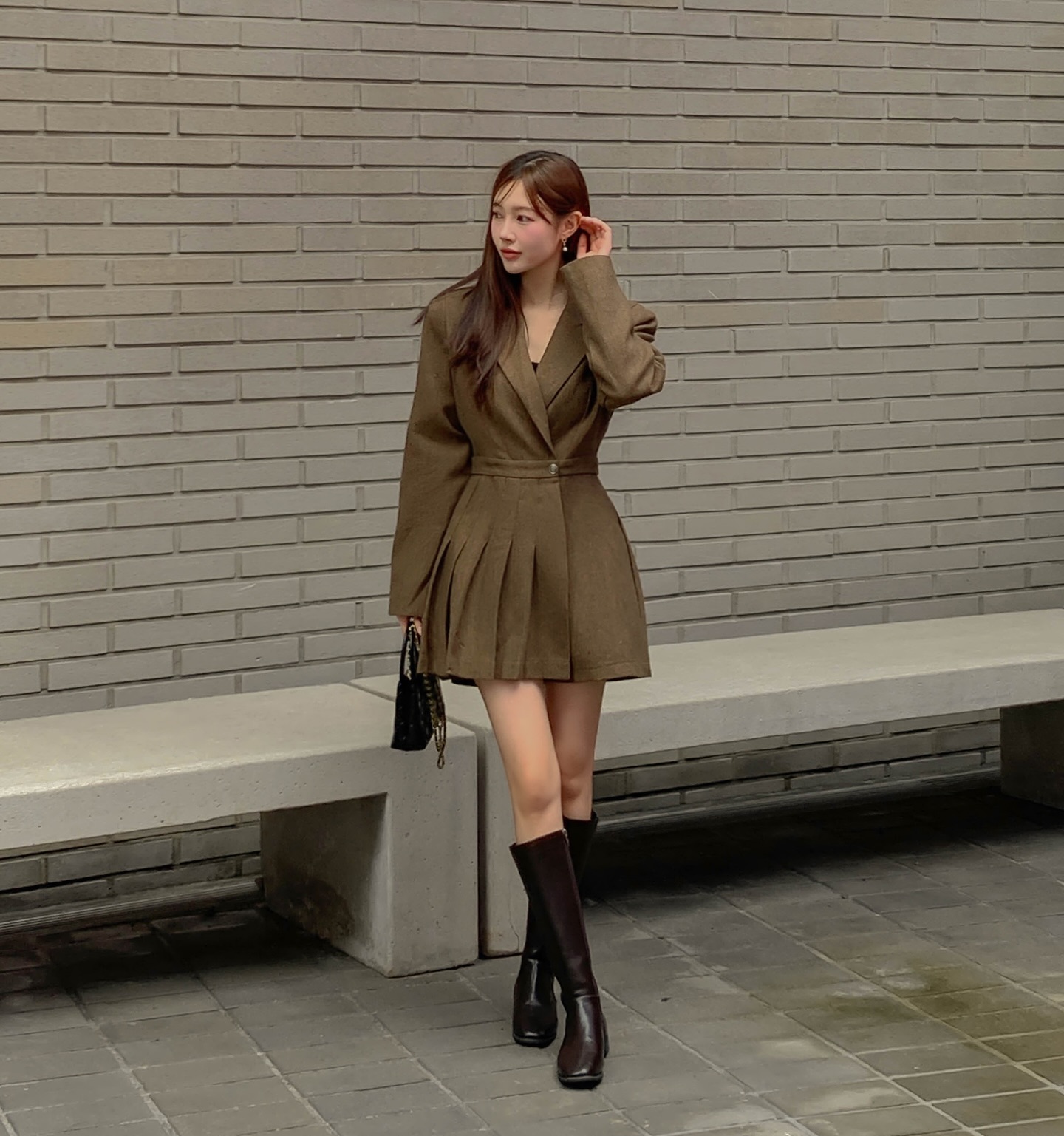 5 mẫu v&aacute;y liền t&ocirc;n d&aacute;ng hiệu quả nhất, xứng đ&aacute;ng sắm diện Tết- Ảnh 5.