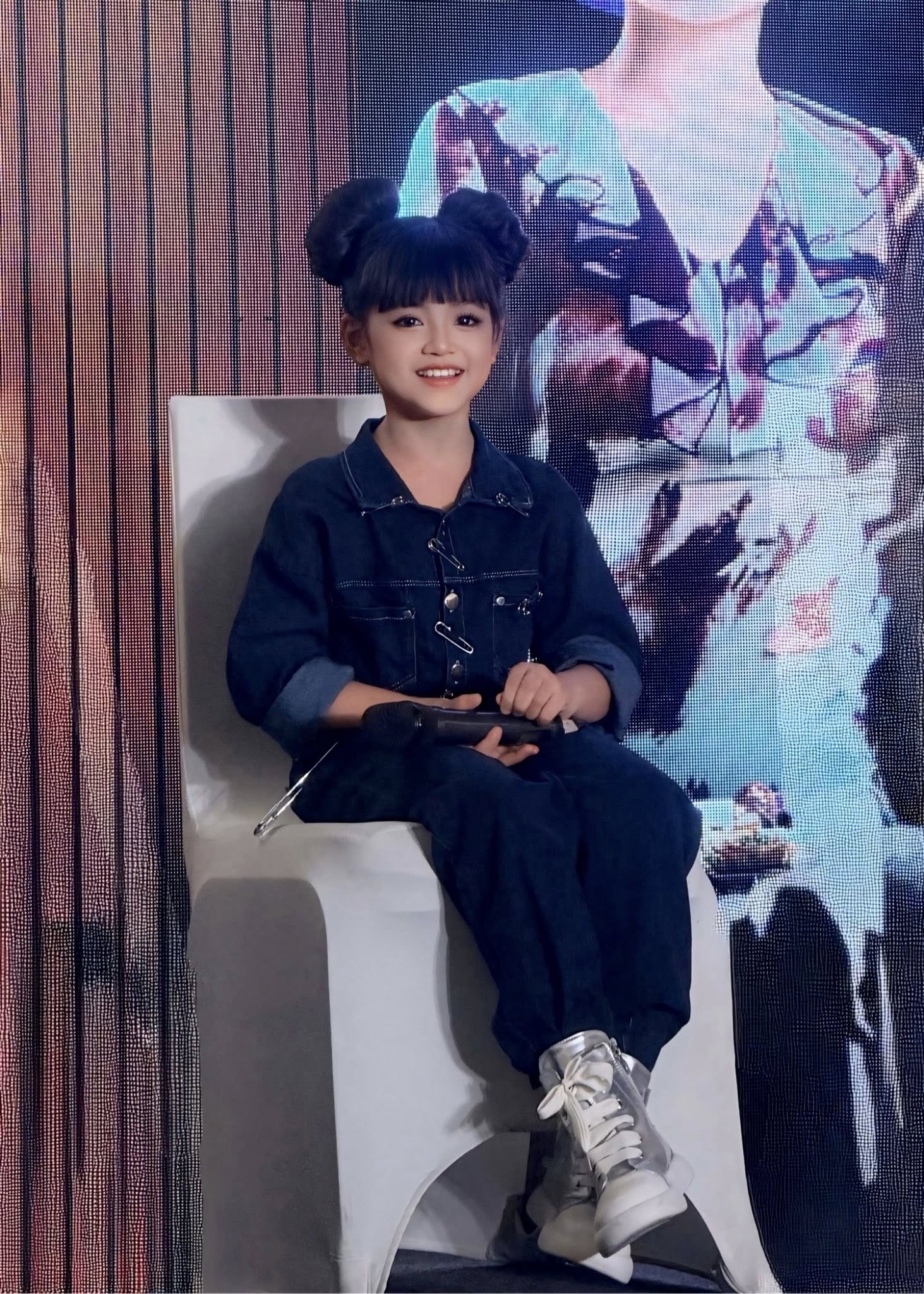 Tiểu mỹ nh&acirc;n triệu view g&aacute;nh trọn phim Việt giờ v&agrave;ng: Xinh như thi&ecirc;n thần, l&ecirc;n h&igrave;nh v&agrave;i cảnh đỉnh hơn 23 tập cộng lại- Ảnh 11.