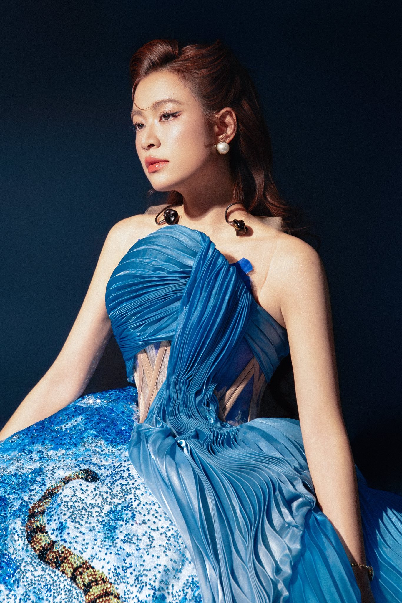 Nữ ca sĩ được biểu diễn ở Văn ph&ograve;ng Ch&iacute;nh phủ: Ra album l&agrave;ng nhạc chao đảo, c&oacute; hit quốc tế vang danh Việt Nam- Ảnh 5.