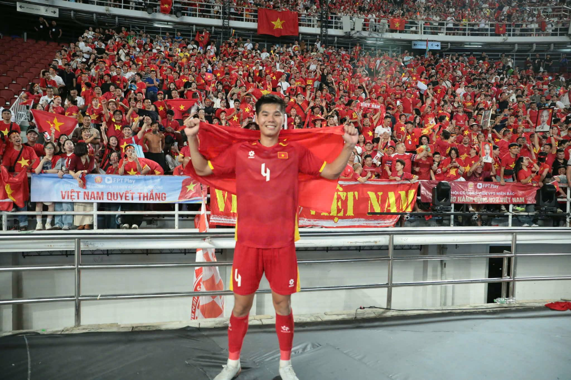 Hiểu Minh viết t&acirc;m thư gửi kh&aacute;n giả Việt Nam- Ảnh 1.