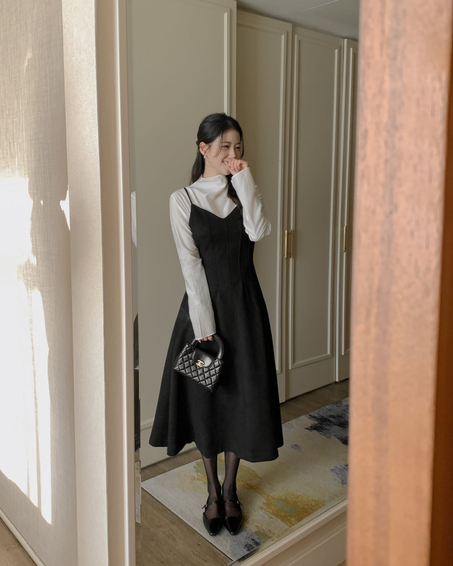 5 mẫu v&aacute;y liền t&ocirc;n d&aacute;ng hiệu quả nhất, xứng đ&aacute;ng sắm diện Tết- Ảnh 2.