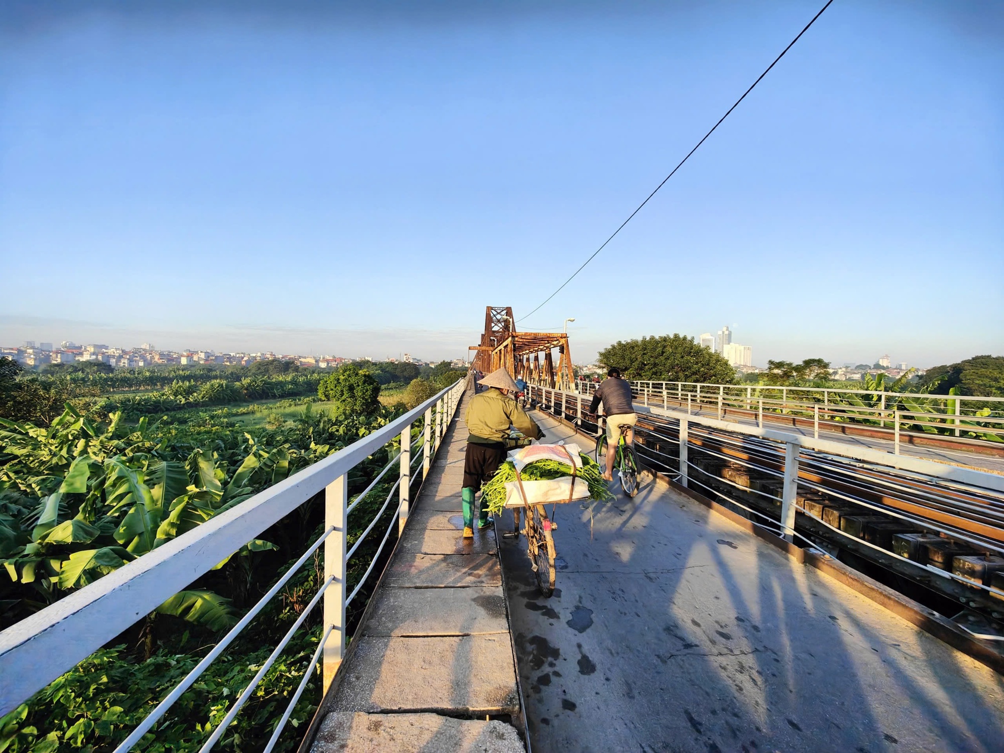 Giữa H&agrave; Nội vội v&atilde;, c&oacute; một nơi y&ecirc;n b&igrave;nh đến lạ m&agrave; giới trẻ đang rủ nhau t&igrave;m về- Ảnh 5.