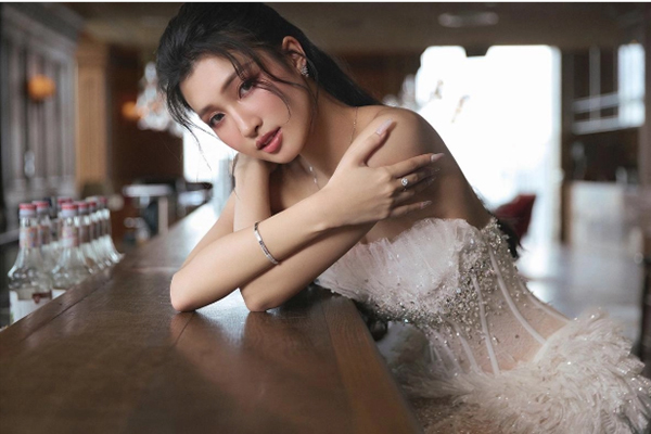 Cuộc sống &Aacute; hậu Phương Nhi kh&ocirc;ng như lời đồn- Ảnh 5.