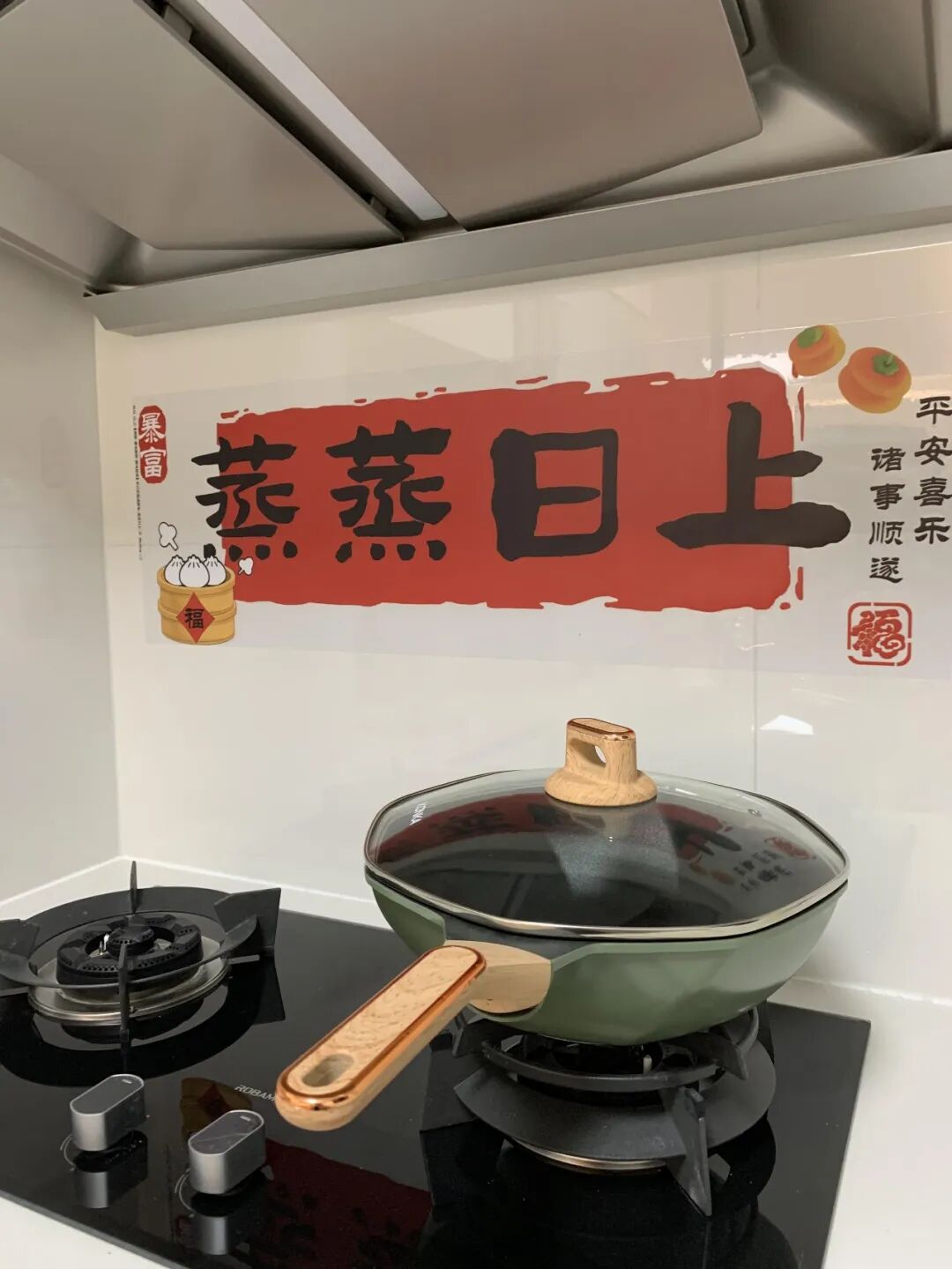 Ai phát minh ra 8 món này, ngồi ngay ngắn cho tôi lạy 1 cái: Đỉnh khủng khiếp, việc nhà giảm hẳn 50%- Ảnh 8. Ai phát minh ra 8 món này, ngồi ngay ngắn cho tôi lạy 1 cái: Đỉnh khủng khiếp, việc nhà giảm hẳn 50%- Ảnh 8.