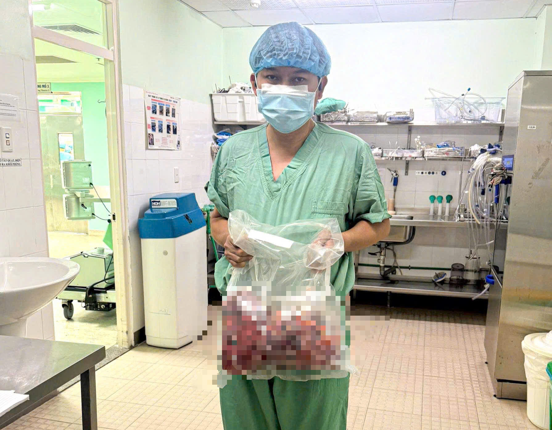 Kỳ t&iacute;ch y học tại Huế: Ca mổ chỉ 2 nơi tr&ecirc;n thế giới l&agrave;m được- Ảnh 2.