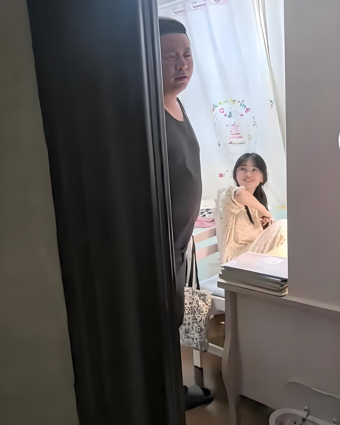 "Con g&aacute;i lớn thế n&agrave;y c&ograve;n l&agrave;m vậy th&igrave; coi sao được?"- Ảnh 1.