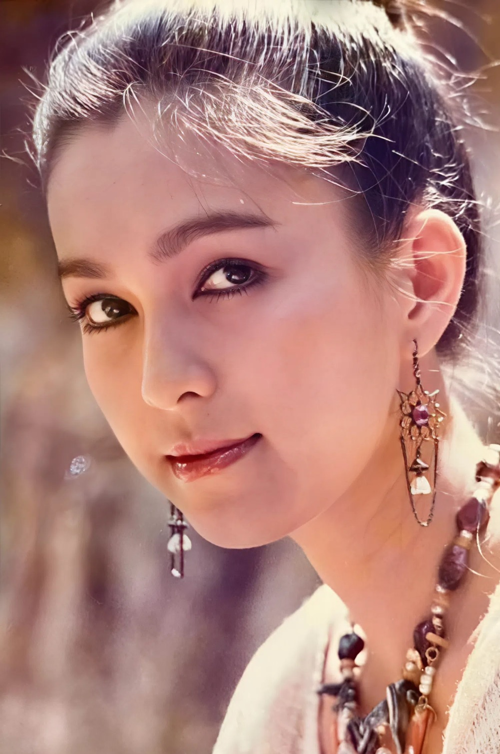 Mỹ nh&acirc;n được đại gia y&ecirc;u say đắm suốt 32 năm, tặng biệt thự ho&agrave;nh tr&aacute;ng, nhẫn kim cương- Ảnh 1.