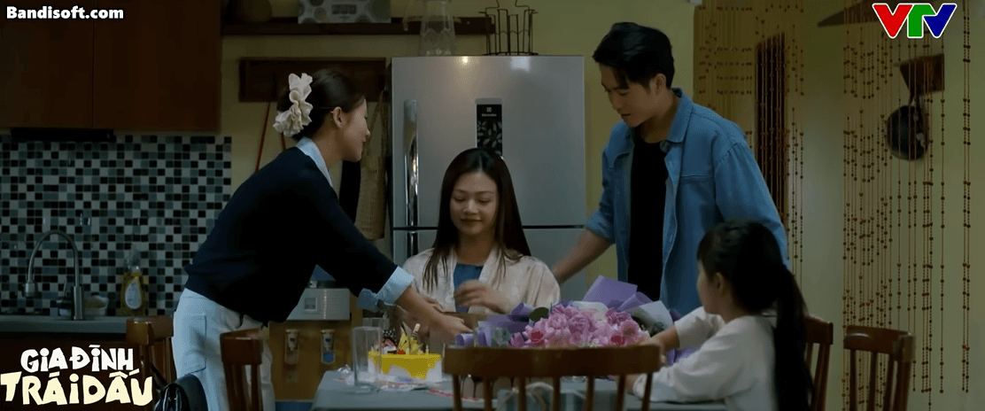 Tiểu mỹ nh&acirc;n triệu view g&aacute;nh trọn phim Việt giờ v&agrave;ng: Xinh như thi&ecirc;n thần, l&ecirc;n h&igrave;nh v&agrave;i cảnh đỉnh hơn 23 tập cộng lại- Ảnh 5.