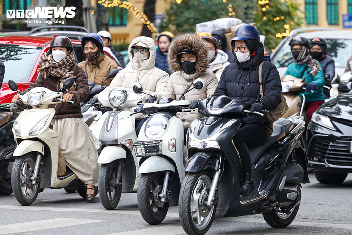 Tin kh&ocirc;ng kh&iacute; lạnh mới nhất: Miền Bắc r&eacute;t nhất 2,8&deg;C, giảm gần 12&deg;C- Ảnh 1.