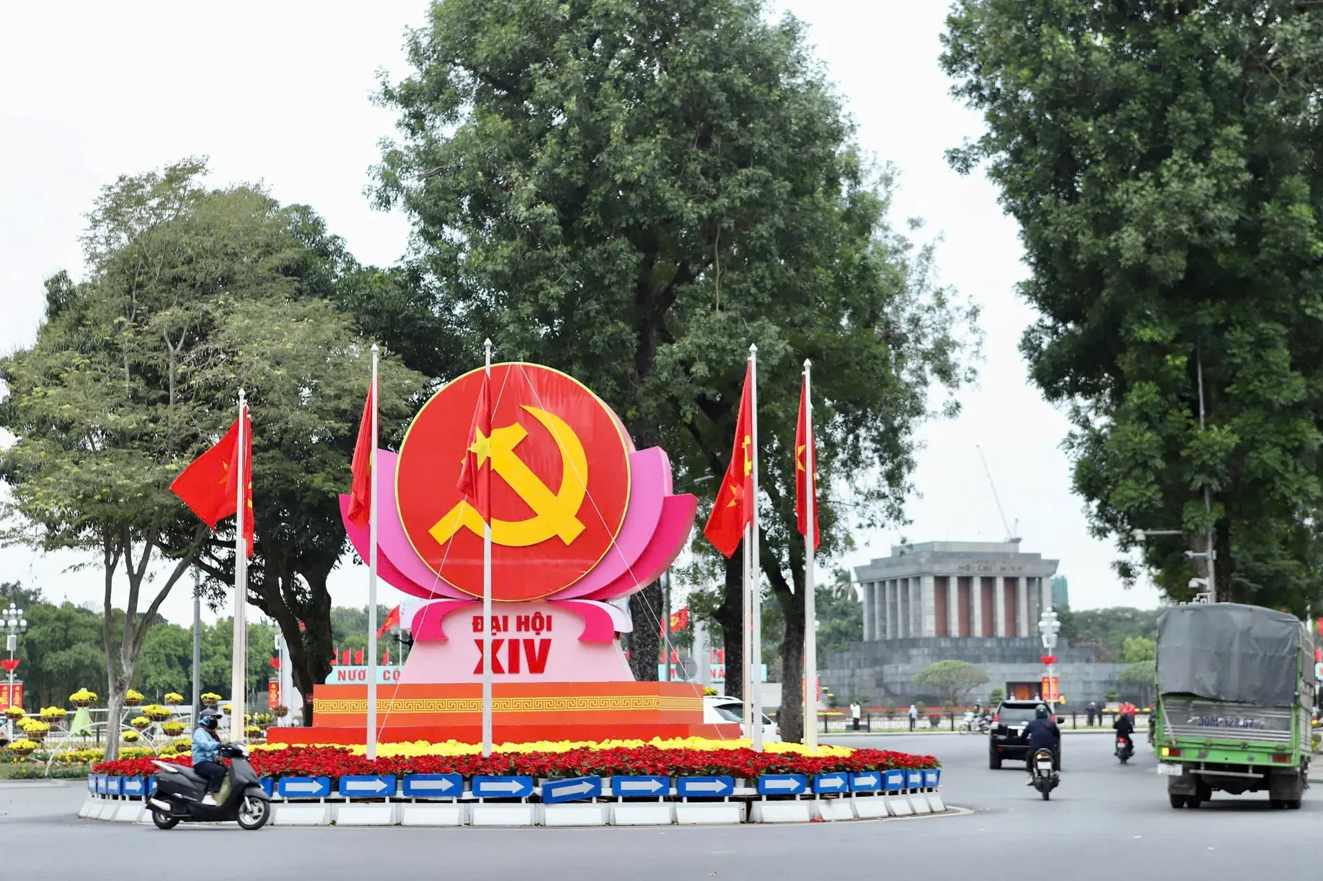 Thay đổi mới nhất về c&aacute;c tuyến đường sẽ bị cấm/tạm cấm trong 4 ng&agrave;y tới: Người d&acirc;n cần cập nhật sớm- Ảnh 1.