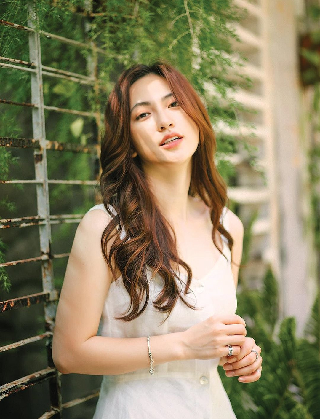 Ngoại lệ showbiz: Mỹ nh&acirc;n chẳng thiết ăn diện lồng lộn, nhưng c&agrave;ng cố mặc đơn giản c&agrave;ng 