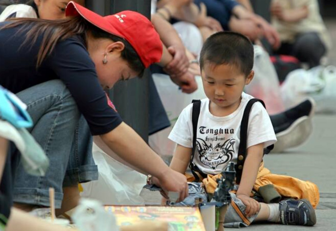 Trẻ em dần &lsquo;biến mất&rsquo;, Trung Quốc vội t&igrave;m đến người gi&agrave; để cứu tăng trưởng: Chuyện g&igrave; đang xảy ra?- Ảnh 2.