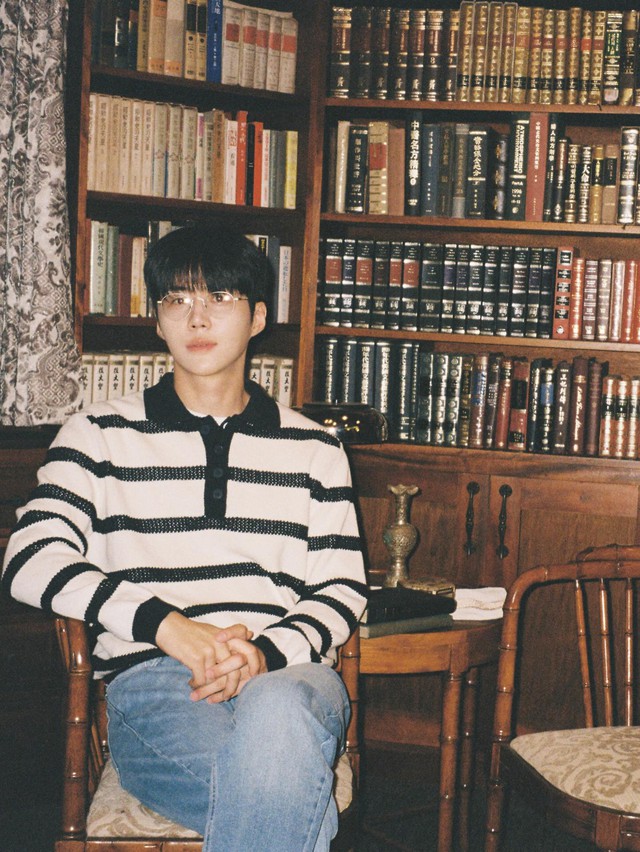 Nam diễn vi&ecirc;n c&oacute; nụ cười phải trao giải Nobel: B&iacute; quyết chăm vẻ đẹp trai tuổi 40 của Kim Seon Ho- Ảnh 3.