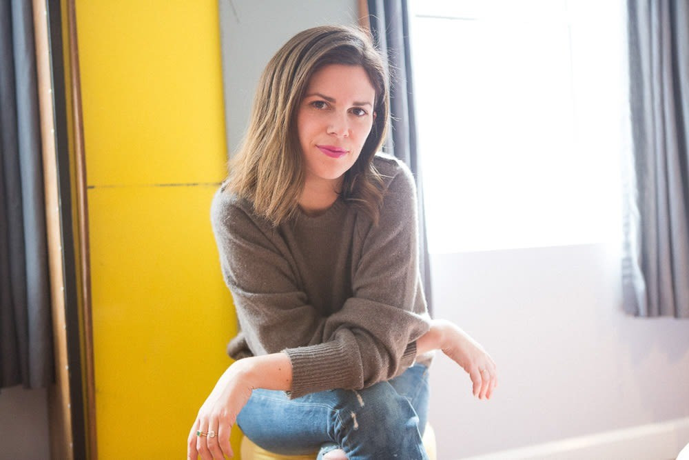 Thế giới dậy s&oacute;ng chuyện nh&agrave; Beckham- Ảnh 3.