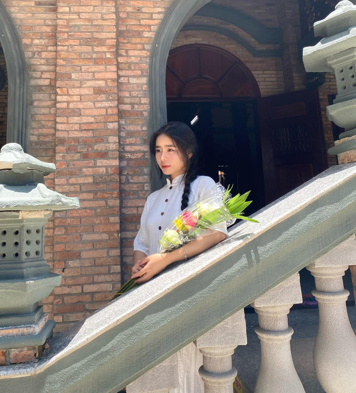 Nhan sắc người mẫu xinh đẹp l&agrave; vợ cầu thủ U23 Nguyễn Thanh Nh&agrave;n- Ảnh 7.