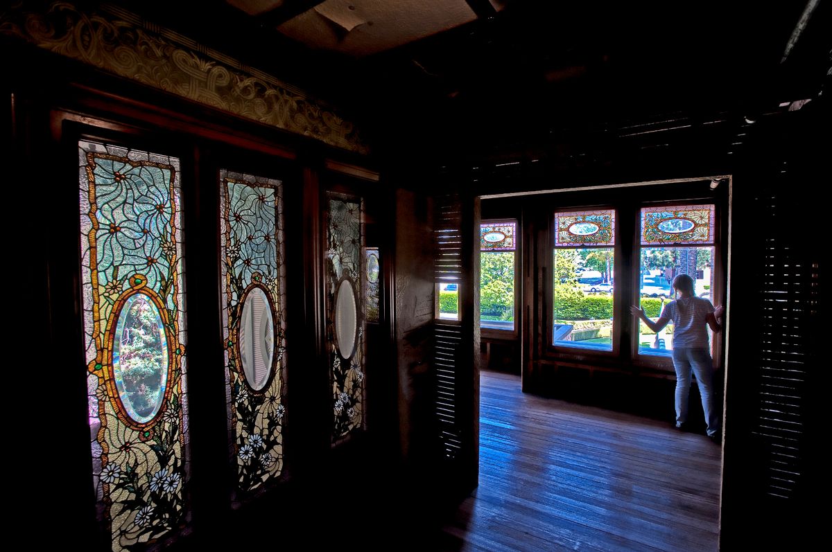 Những b&iacute; mật kinh ho&agrave;ng về "ng&ocirc;i nh&agrave; kỳ lạ nhất từng được x&acirc;y dựng" c&oacute; hơn 200 ph&ograve;ng, 10.000 cửa sổ v&agrave; 2.000 cửa ra v&agrave;o- Ảnh 5.