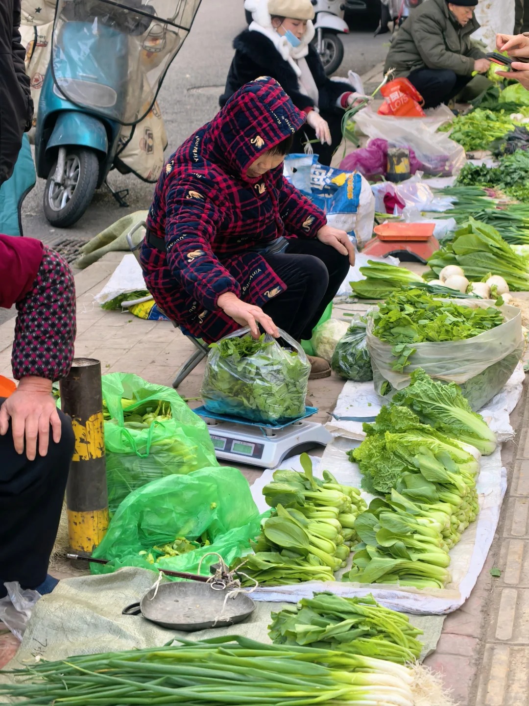 Gửi tiết kiệm 3,4 tỷ/5năm, tới l&uacute;c r&uacute;t th&igrave; ng&acirc;n h&agrave;ng th&ocirc;ng b&aacute;o phải đ&oacute;ng th&ecirc;m 25 năm nữa: "L&uacute;c đ&oacute; nhận 26 tỷ"- Ảnh 1.