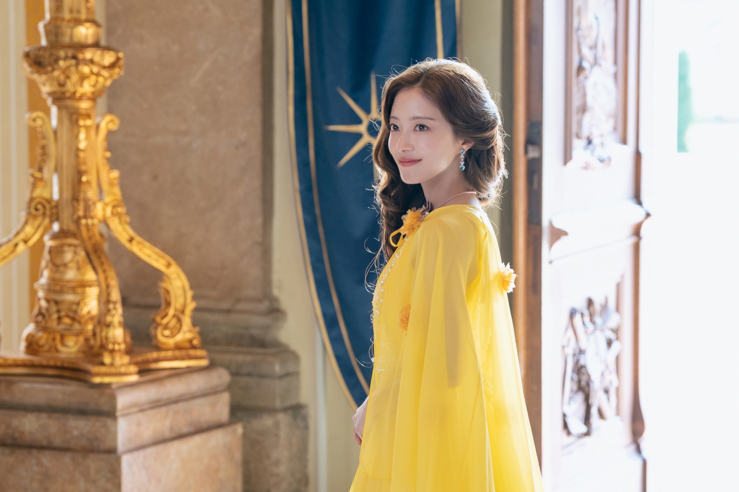 Xem phim H&agrave;n n&agrave;y mới hiểu tận c&ugrave;ng chữ sang l&agrave; g&igrave;: Nữ ch&iacute;nh cao qu&yacute; từ xương tủy, đẹp gấp 1000 lần nguy&ecirc;n t&aacute;c- Ảnh 8.