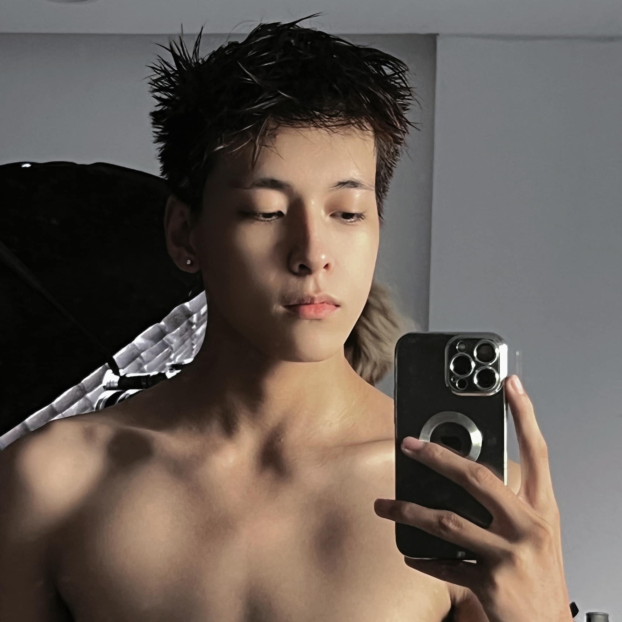 Vĩnh Đam - hot boy cao 1m92 được Trấn Th&agrave;nh chọn đang n&aacute;o loạn hot search l&agrave; ai?- Ảnh 15.