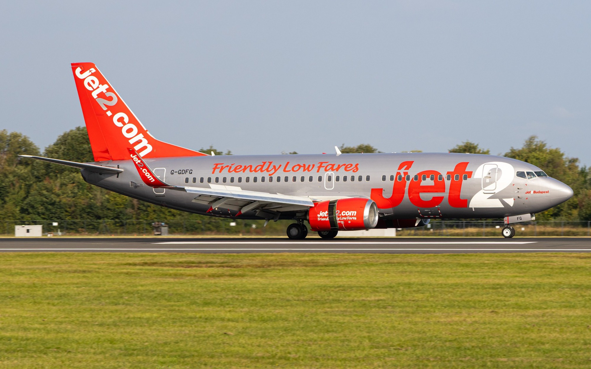 Hơn 30 h&agrave;nh kh&aacute;ch bị m&aacute;y bay "bỏ qu&ecirc;n" ở cầu thang bộ, ngơ ng&aacute;c nh&igrave;n chuyến bay cất c&aacute;nh m&agrave; kh&ocirc;ng hay biết- Ảnh 1.