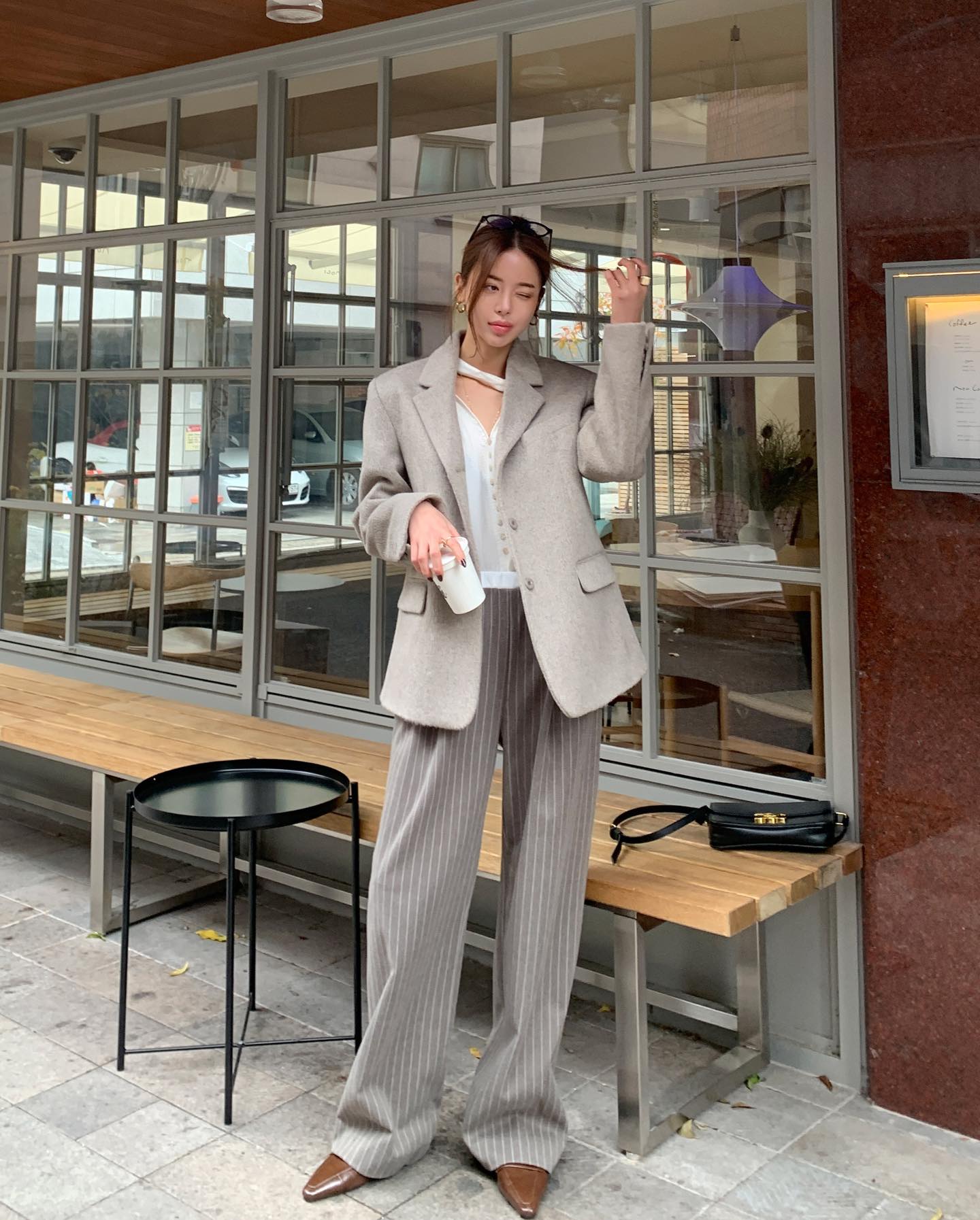 Đ&atilde; t&igrave;m ra 4 kiểu quần d&agrave;i đ&aacute;ng sắm nhất cho Tết, kh&ocirc;ng cần mặc v&aacute;y vẫn đẹp long lanh- Ảnh 4.