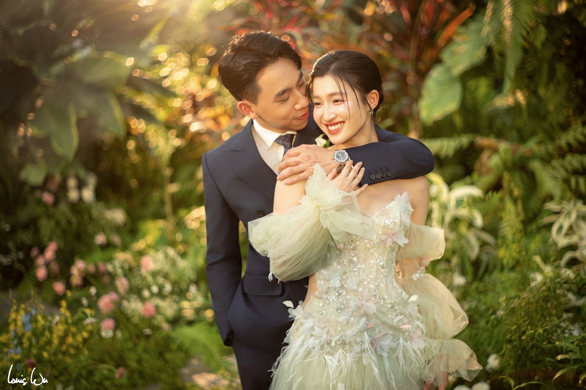 Đang diễn ra đ&aacute;m cưới Phương Nhi v&agrave; thiếu gia Minh Ho&agrave;ng: Lương Thuỳ Linh g&oacute;p mặt, vợ chồng Đỗ H&agrave; lộ chi tiết tr&ugrave;ng hợp đ&aacute;ng ch&uacute; &yacute;- Ảnh 8.