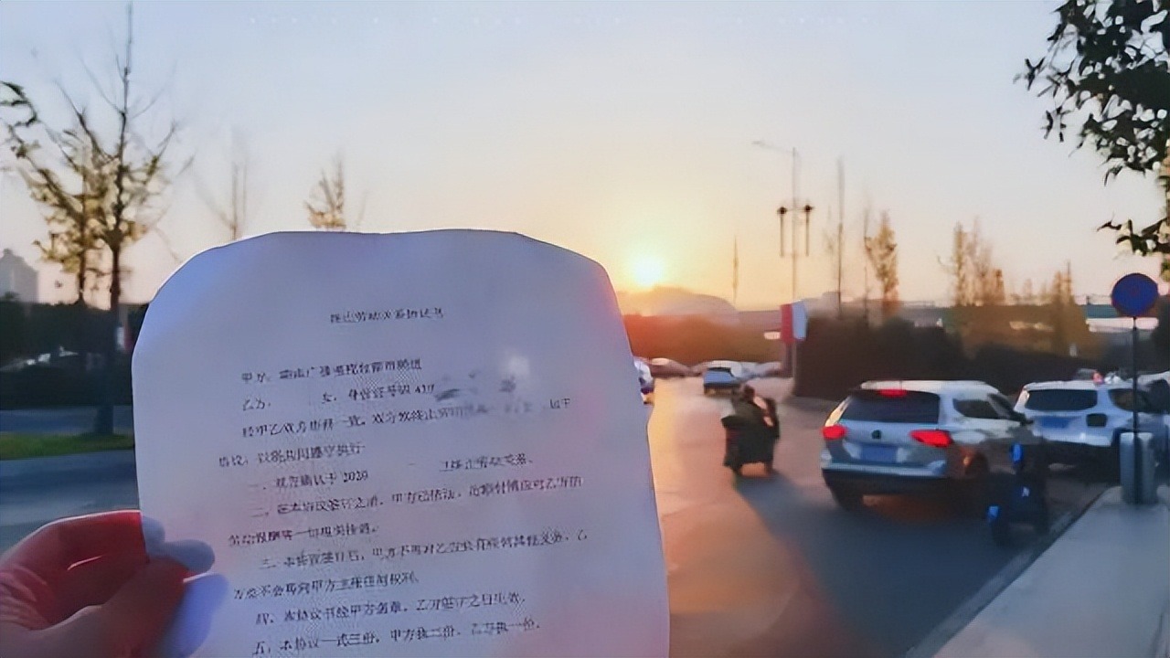 BTV kỳ cựu rời đ&agrave;i truyền h&igrave;nh v&igrave; &aacute;p lực: Dốc sạch tiền mua nh&agrave; 