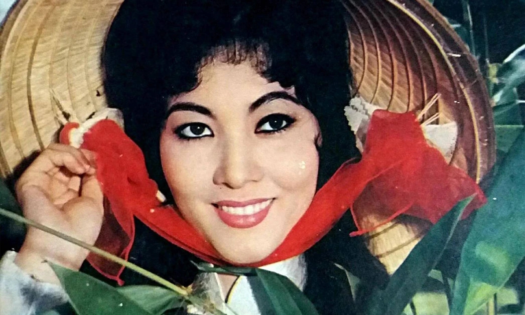 NSƯT duy nhất được tung h&ocirc; l&agrave; &ldquo;đệ nhất minh tinh Việt Nam&rdquo;, c&aacute;t x&ecirc; t&iacute;nh bằng cả c&acirc;n v&agrave;ng- Ảnh 4.