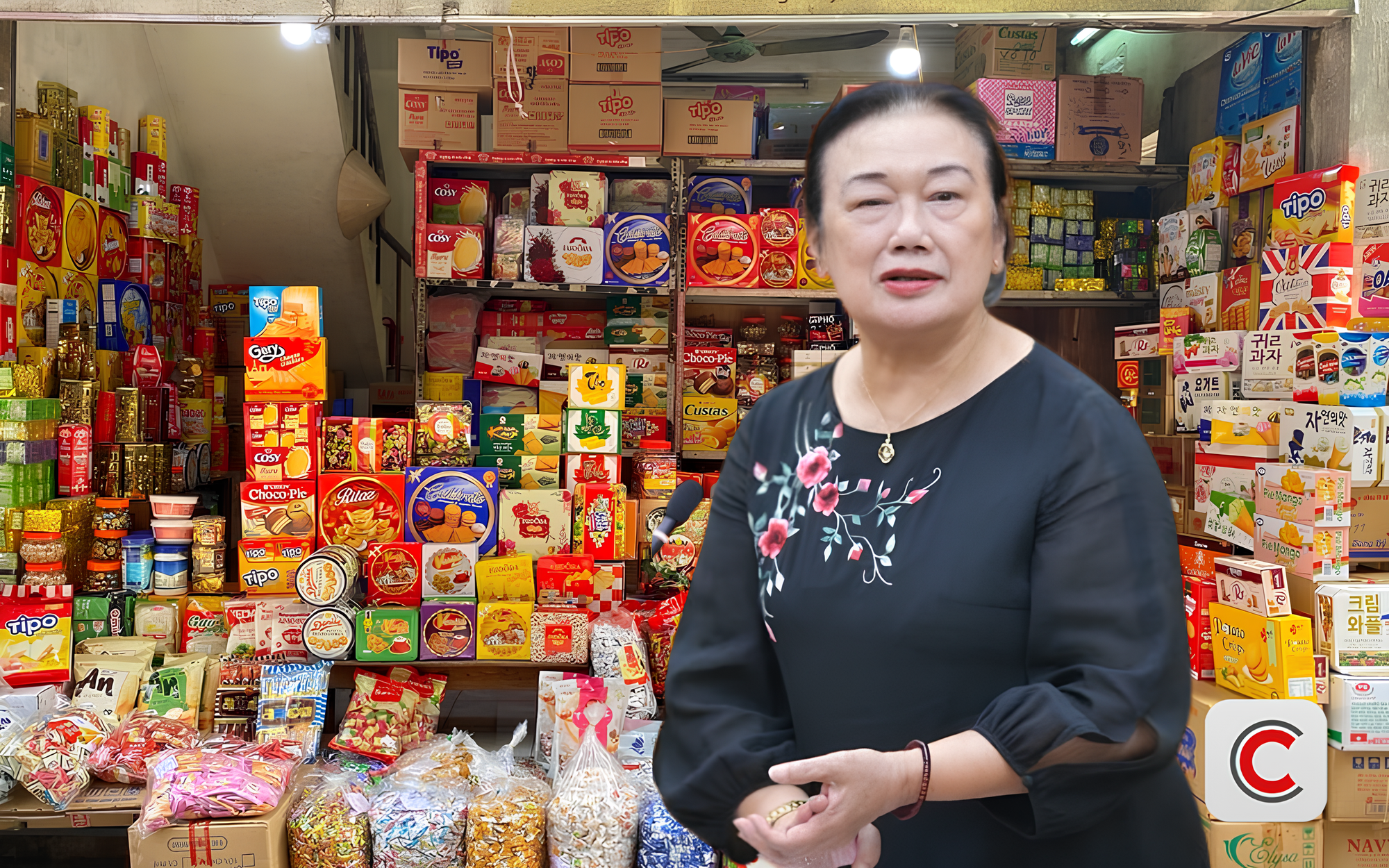 Hộ kinh doanh kể kh&aacute;ch h&agrave;ng mua hai g&oacute;i m&igrave; 10.000 đồng, trả lại một g&oacute;i cũng phải sửa h&oacute;a đơn: Chuy&ecirc;n gia Thuế n&oacute;i g&igrave;?- Ảnh 1.