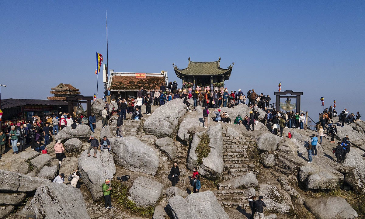 Tin vui: Yên Tử, Cố đô Huế có thể miễn phí, giảm giá vé tham quan cho hàng triệu khách từ năm nay- Ảnh 1. Tin vui: Yên Tử, Cố đô Huế có thể miễn phí, giảm giá vé tham quan cho hàng triệu khách từ năm nay- Ảnh 1.
