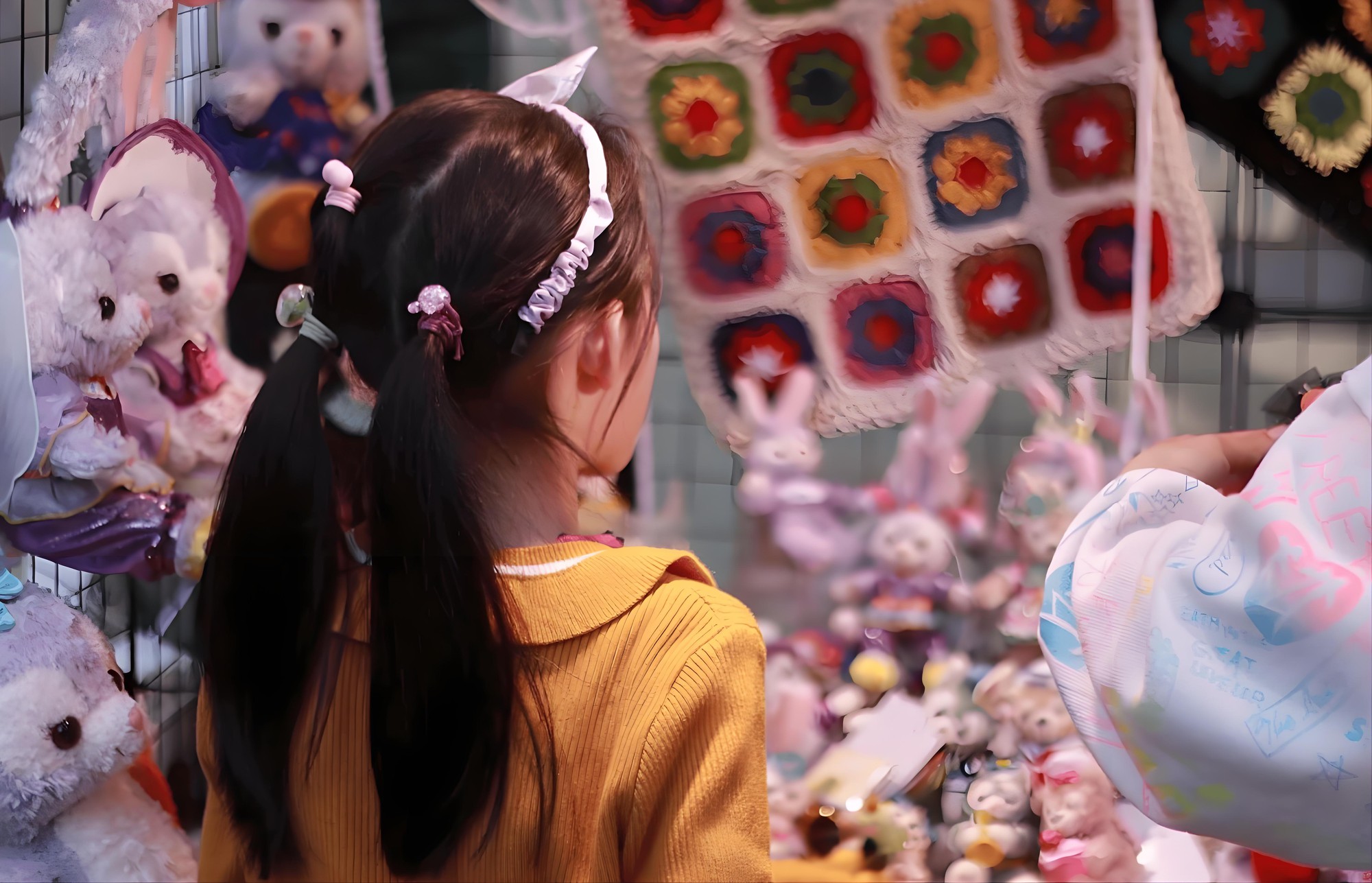 Sự kh&aacute;c biệt "một trời một vực" giữa trẻ c&oacute; v&agrave; kh&ocirc;ng c&oacute; tiền ti&ecirc;u vặt từ nhỏ- Ảnh 1.