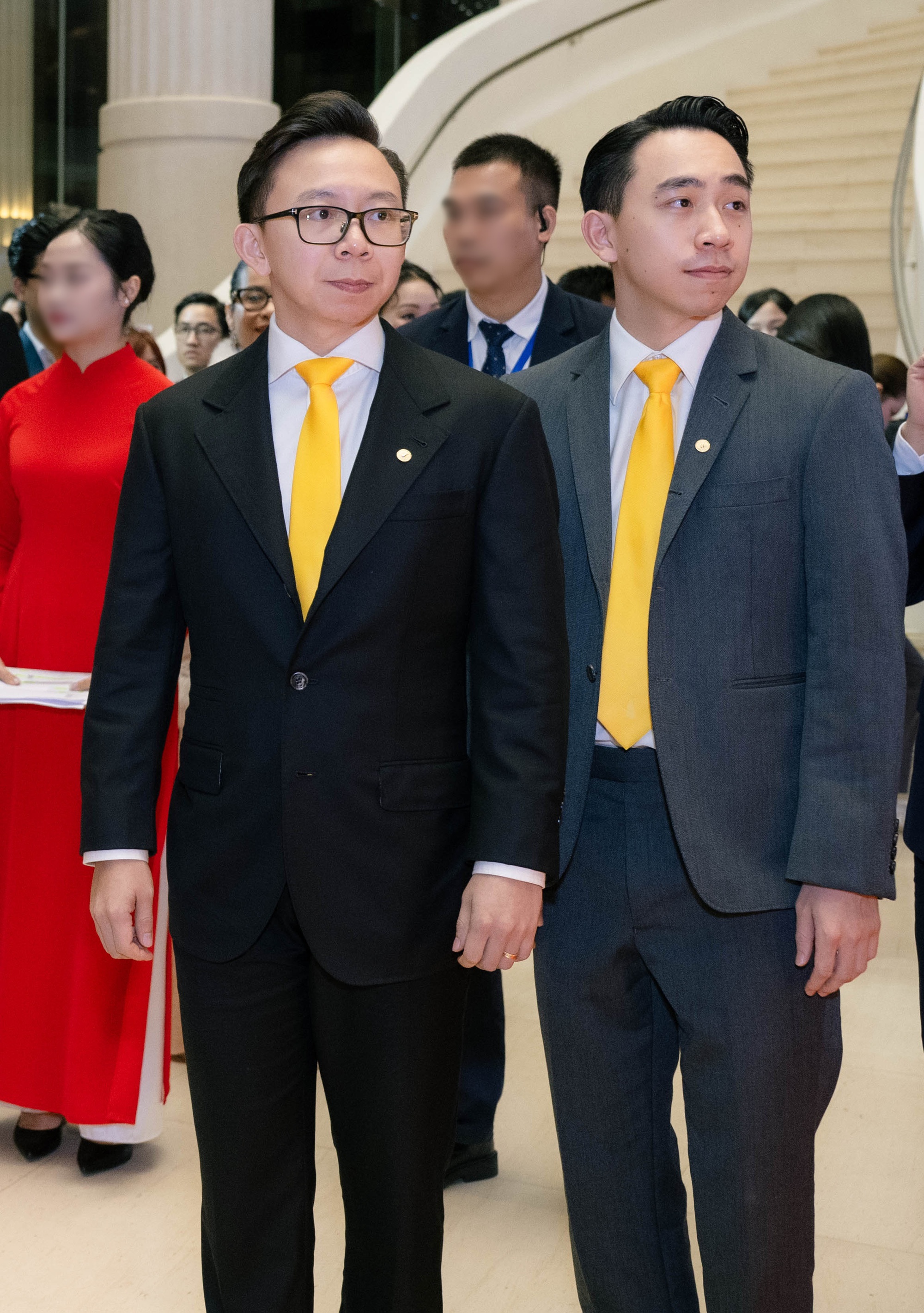 Gu của thiếu gia Minh Hoàng vì Phương Nhi mà phá lệ!- Ảnh 3. Gu của thiếu gia Minh Hoàng vì Phương Nhi mà phá lệ!- Ảnh 3.