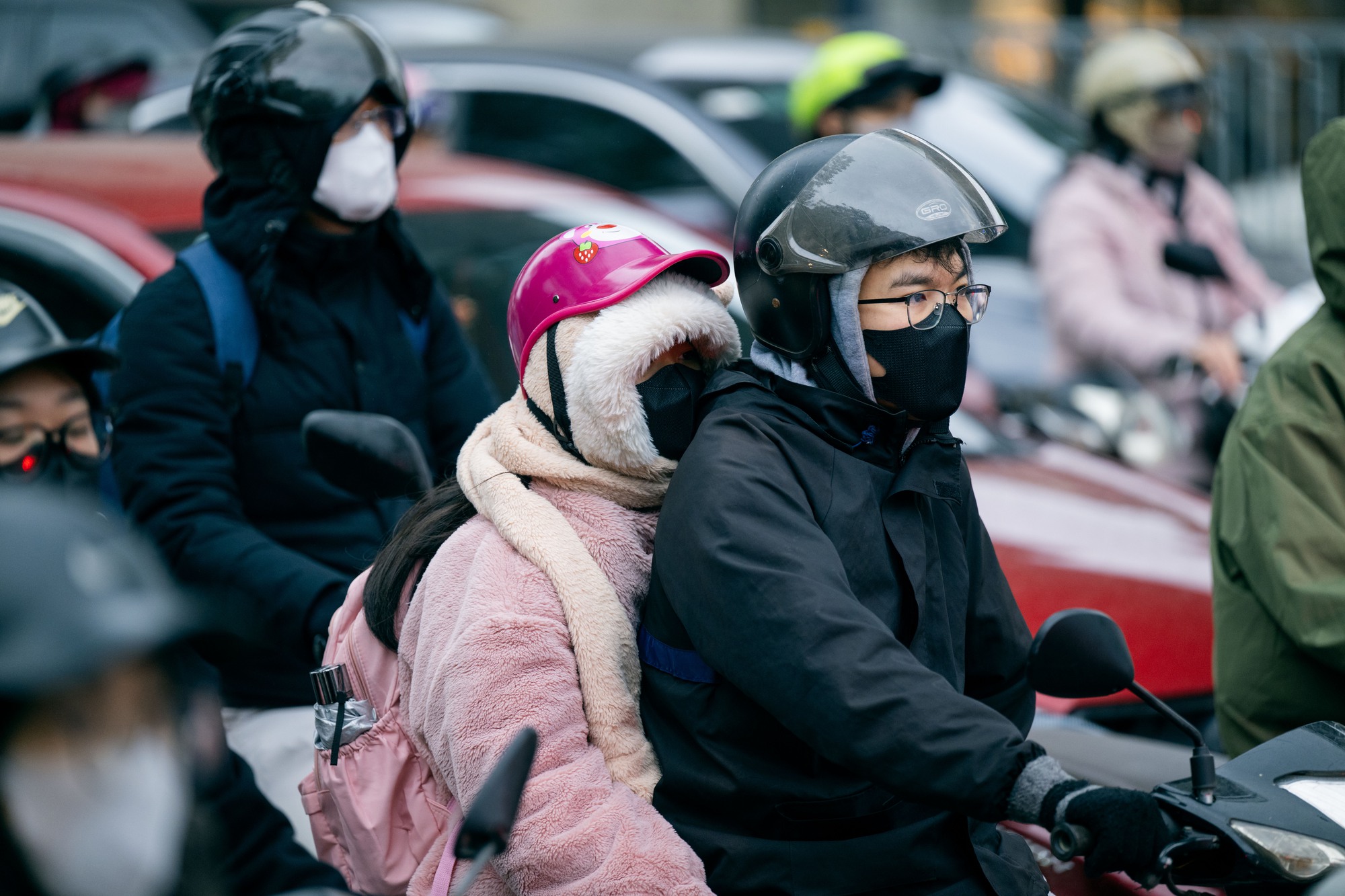 Ảnh, clip: H&agrave; Nội ch&igrave;m trong những ng&agrave;y gi&aacute; r&eacute;t nhất từ đầu Đ&ocirc;ng- Ảnh 2.