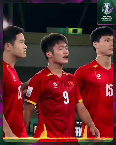 Thước phim đầy nước mắt của U23 Việt Nam khiến CĐV nghẹn l&ograve;ng x&uacute;c động: 