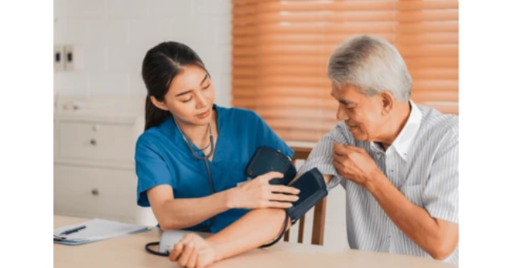 Lợi &iacute;ch của việc đi bộ buổi s&aacute;ng sớm với người huyết &aacute;p cao- Ảnh 1.