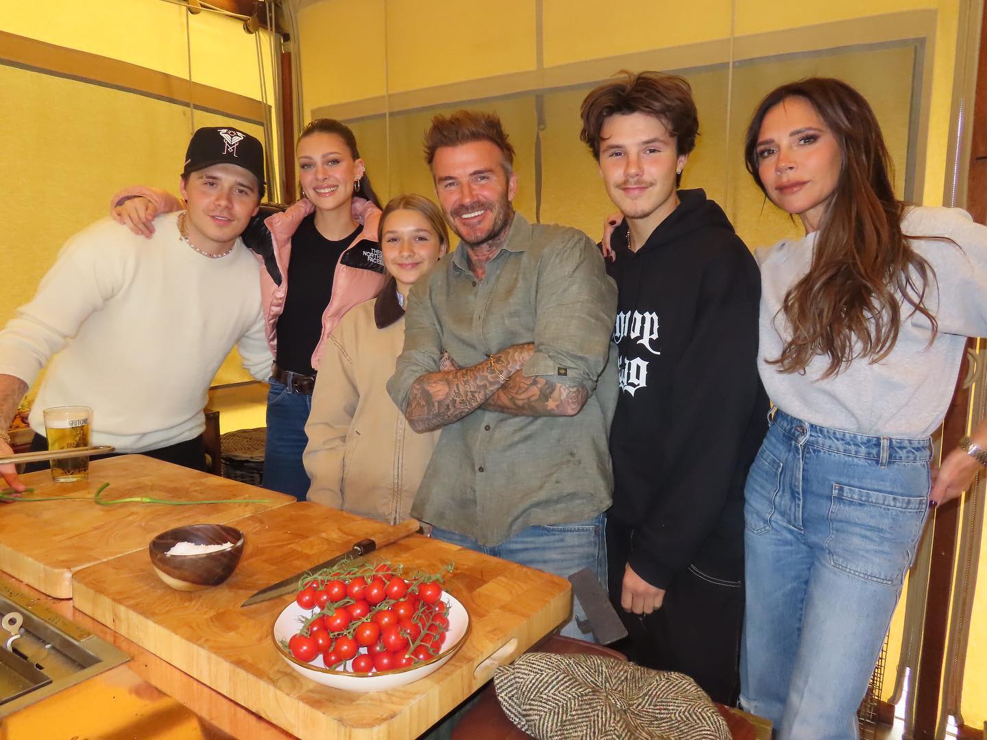 David Beckham - Victoria v&agrave; vợ chồng con cả từng ấm &aacute;p thế n&agrave;y trước khi Brooklyn 