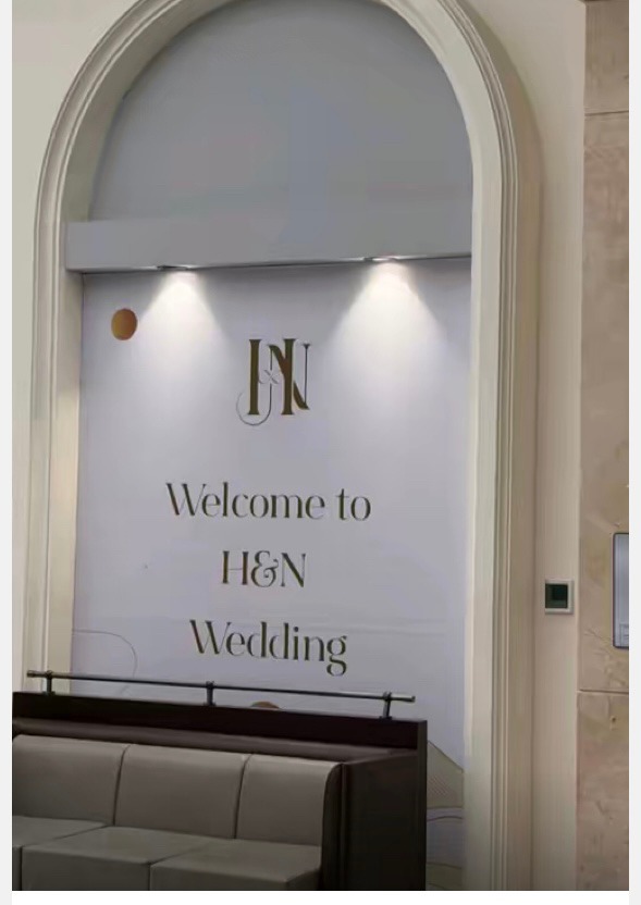 Ngay l&uacute;c n&agrave;y: Vợ chồng Đỗ H&agrave; mặc đẹp hết nấc ở đ&aacute;m cưới &Aacute; hậu Phương Nhi, 10 điểm dresscode- Ảnh 3.