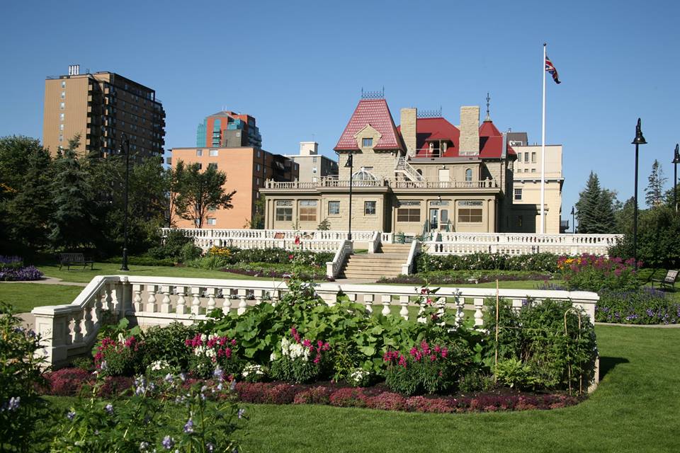 Si&ecirc;u phẩm của &ldquo;nữ thần dao k&eacute;o&rdquo; H&agrave;n đẹp nghẹt thở giữa đại cảnh 3 nước nhưng 3 gi&acirc;y về Việt Nam lại g&acirc;y b&atilde;o v&igrave; chi tiết phi thực tế- Ảnh 3.