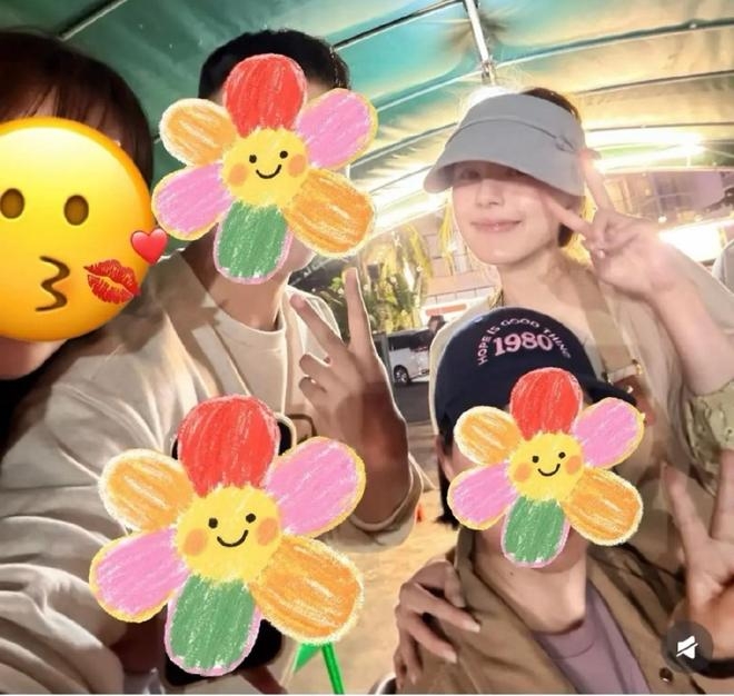 Triệu Lộ Tư đổi nghề đi b&aacute;n h&agrave;ng rong?- Ảnh 3.